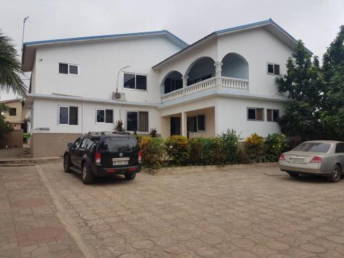 Apartment Leasing Manager Salary in Accra – What to Expect