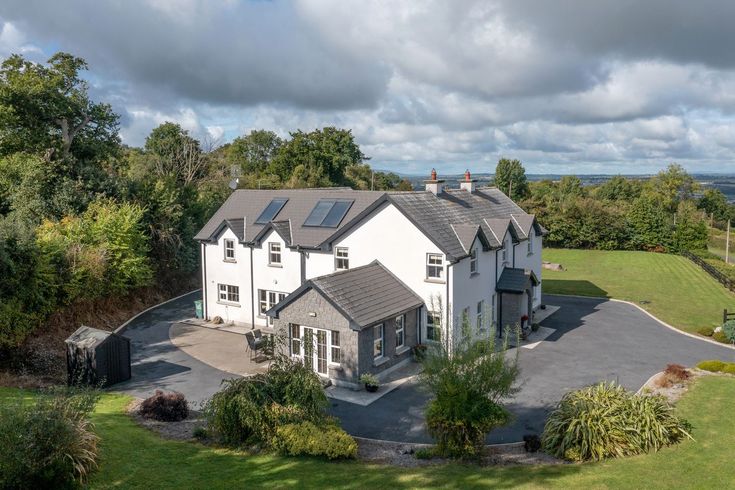 Iceland Homes for Sale | Fraser Bond International Advisory