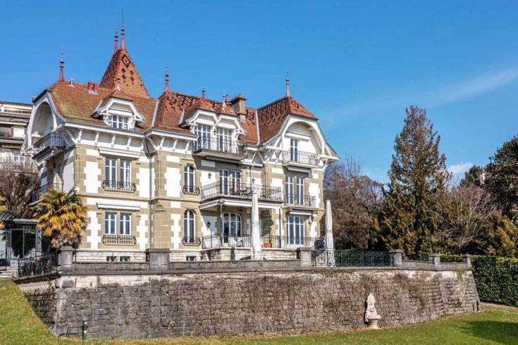 Buy Property in Switzerland – Legal Guide for Foreign Buyers