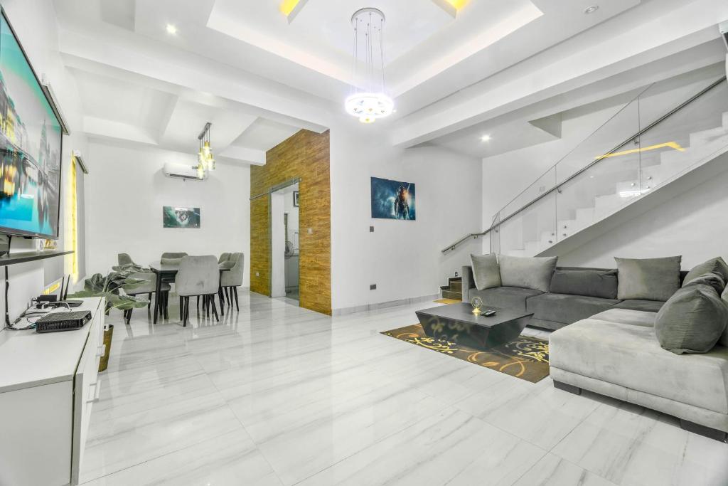 Find Houses for Sale in Nsawam, Ghana – Explore Listings on Apartments.com.gh