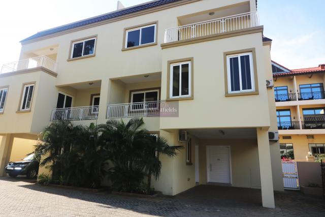 4 Bedroom Townhouse for Rent at Roman Ridge