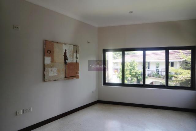 3 Bedroom Furnished Townhouse for Rent at Kanda