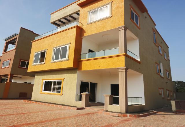 5 Bedroom House for Sale at East Airport, Accra