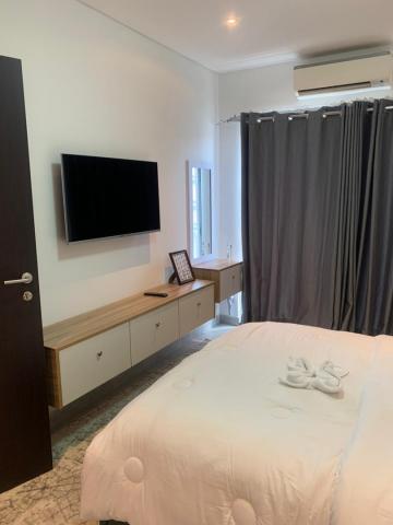 Luxury 2 bedroom furnished apartment Shiashie