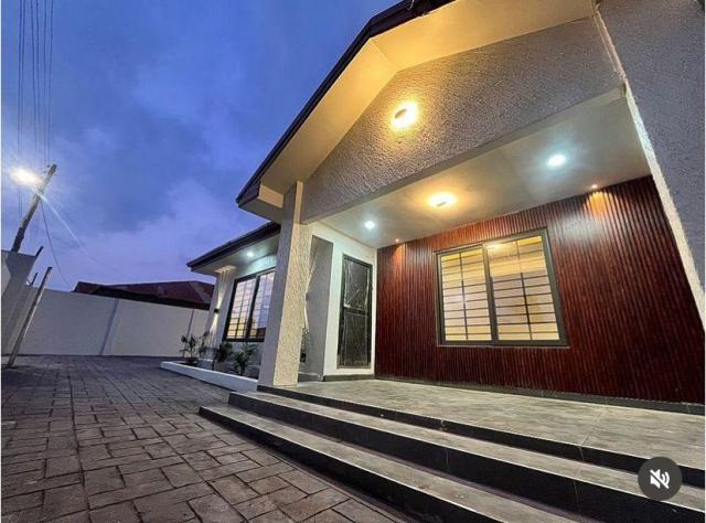 Executive 3 bedroom home within a gated community