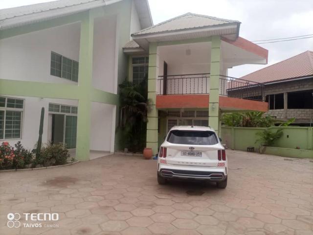 5 BEDROOM HOUSE WITH ONE ROOM OUTLET AT EAST LEGON