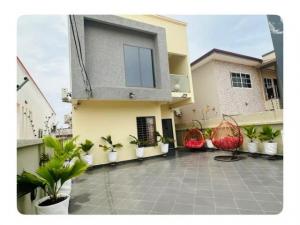 4 bedroom house self compound, with new generator and nice outdoor sitting areas