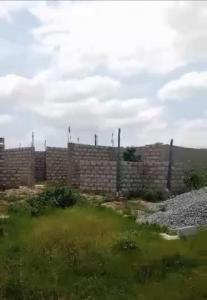 70/100 plot of land