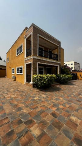 4 Bedroom Duplex