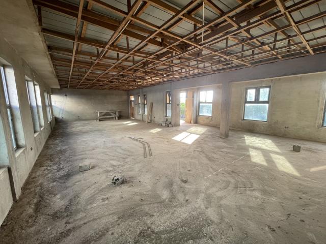 Institutional Building for Sale in Tema Community 26