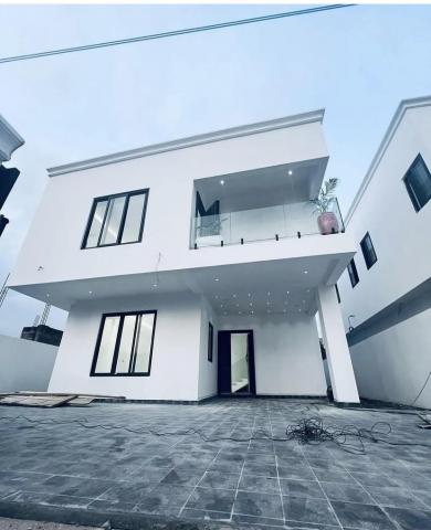 3 bedroom house west Trassaco