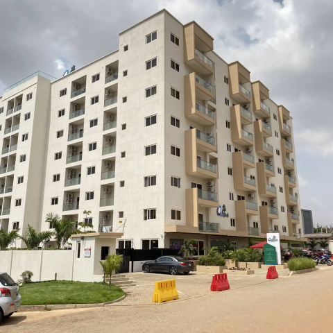 Luxury 2-Bedroom Furnished Apartment for Short Let in Airport Junction, Accra