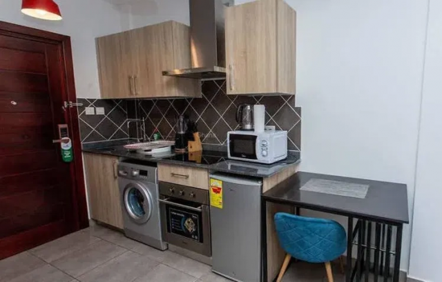 Luxury 2-Bedroom Furnished Apartment for Short Let in Airport Junction, Accra
