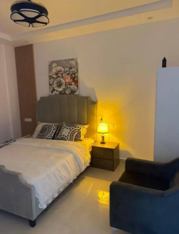 Luxury Furnished 2-Bedroom Airbnb with Pool in Waylead Estates, Sakumono, Accra