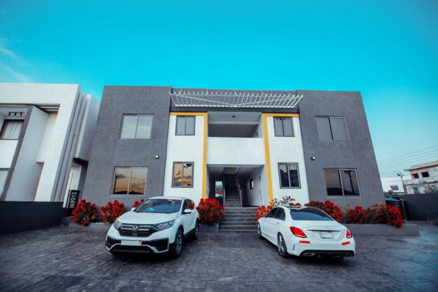 Executive Fully Furnished 2-Bedroom Apartment for Short & Long Stay in North Legon, Accra