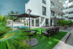 Luxury Fully Furnished 1-Bedroom Serviced Apartment for Short & Long Stay in Airport West
