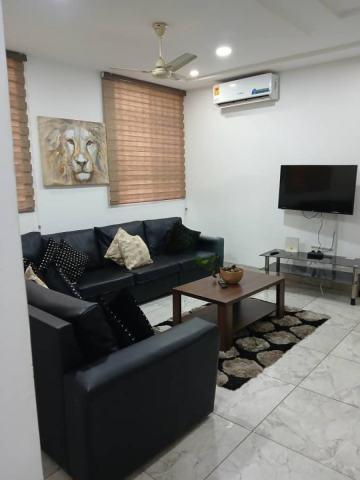 Luxury Fully Serviced 2-Bedroom Airbnb Apartment at Pantang Junction, Adenta