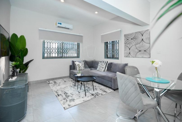 Luxury 1-Bedroom Furnished Apartment for Short Let in Cantonments, Accra