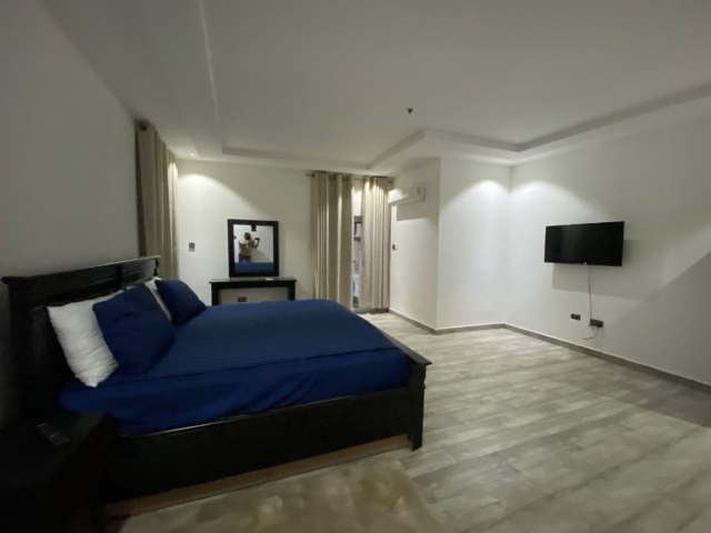 Luxury Furnished 3-Bedroom Apartment with Pool & Gym in East Legon