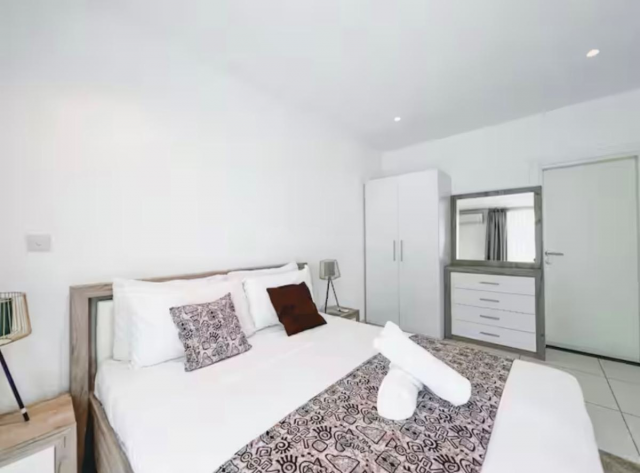 Fully Furnished 1 Bedroom Serviced Apartment with Pool, Gym and Cafe in Cantonments