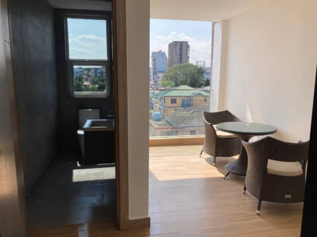 Luxurious Fully Furnished 1-Bedroom Apartment with Pool in Osu, Accra