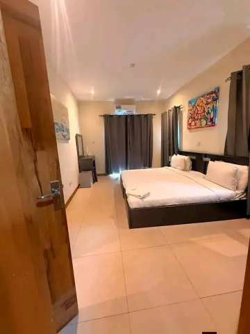 Luxury Furnished 2-Bedroom Smart Apartment for Short & Long Let in Osu