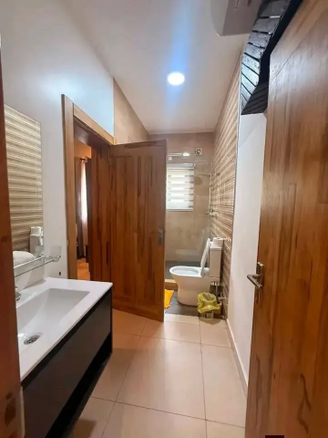 Luxury Furnished 2-Bedroom Smart Apartment for Short & Long Let in Osu