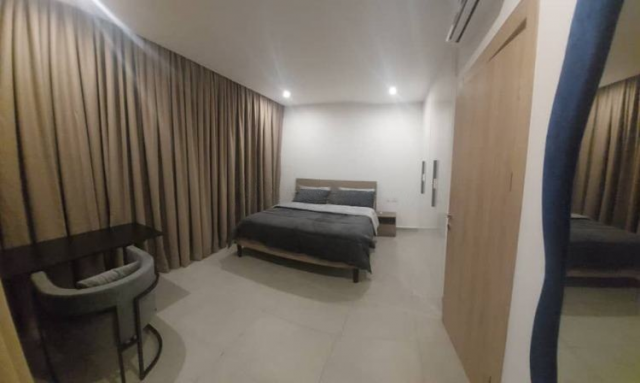 Fully Furnished 1-Bedroom Apartment with Swimming Pool and Gym for Rent in Roman Ridge, Accra