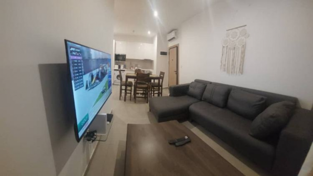 Fully Furnished 1-Bedroom Apartment with Swimming Pool and Gym for Rent in Roman Ridge, Accra