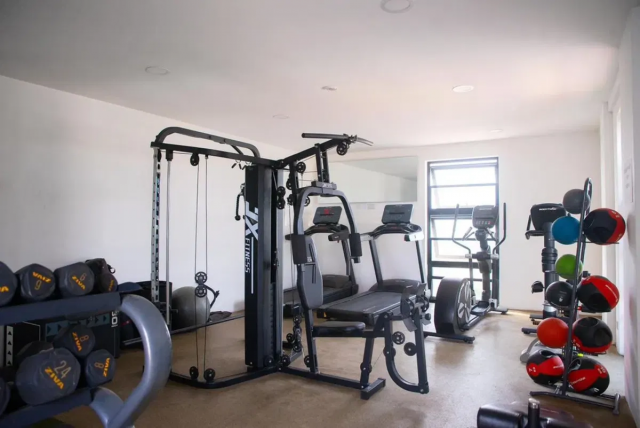 1 Bedroom Furnished Apartment for Rent in North Labone, Accra
