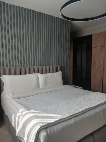 Furnished 1-Bedroom Deluxe Serviced Apartment in Cantonments, Accra