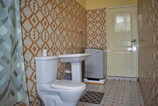 Modern 3-Bedroom Fully Furnished House for Short Let in Cape Coast
