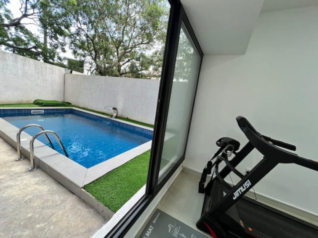 Furnished 1-Bedroom Serviced Apartment with Swimming Pool & Gym in Cantonments