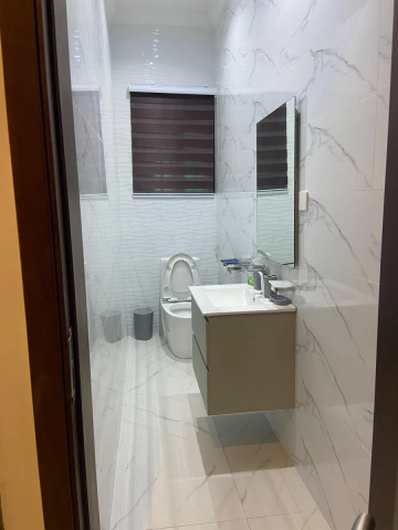Luxury 2-Bedroom Furnished Penthouse Apartment