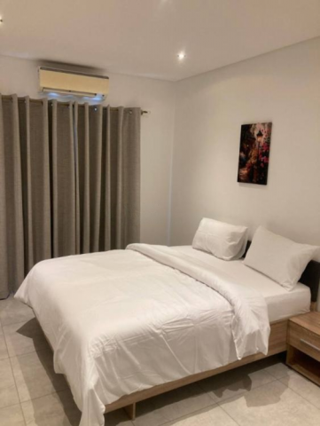 Luxurious 2-Bedroom Furnished Apartment with Swimming Pools and Gym Near Accra Mall, East Legon
