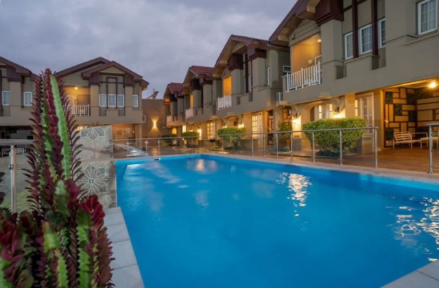 Presidential 3-Bedroom Suite in Airport Residential Area