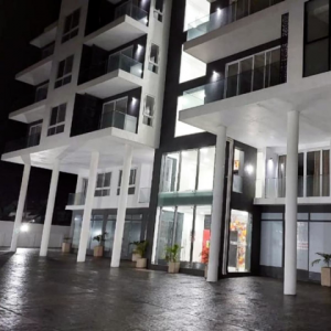 Fully Furnished 1-Bedroom Serviced Airbnb Apartment in Cantonments, Accra