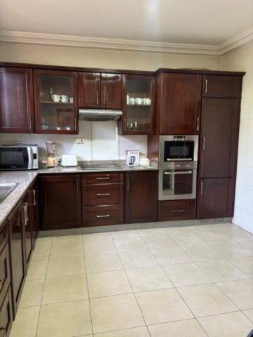 Luxury 3-Bedroom Apartment for Short Let in North Ridge, Accra