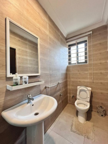 Luxury 2-Bedroom Furnished Serviced Apartment for Short Let in Spintex, Accra