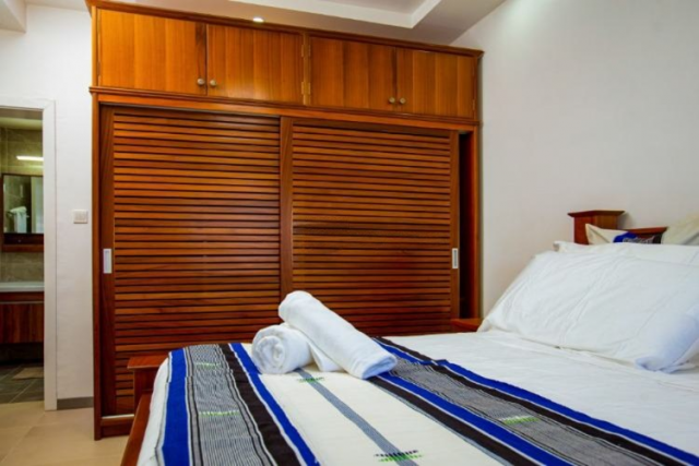 Luxury 3-Bedroom Apartment with Pool & Gym