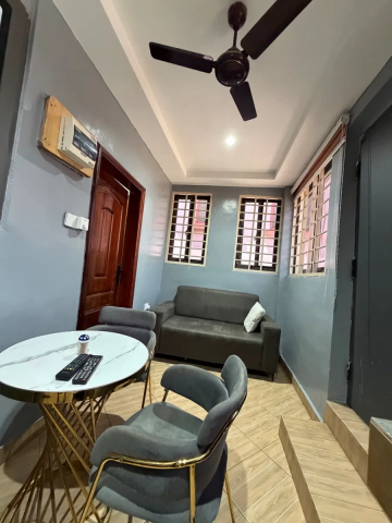 Fully Furnished 1-Bedroom Self-Contained Apartment for Short Stay in Mmbrom, Ashtown, Kumasi