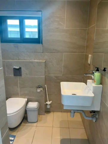 Luxurious Fully Furnished 2-Bedroom Apartment for Short Let in Airport Residential Area, Accra