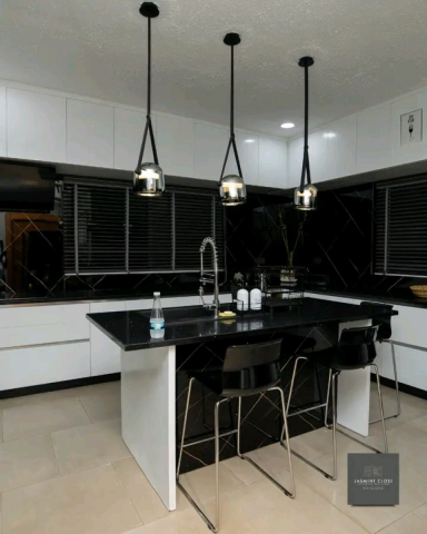 Fully Furnished Luxurious 2-Bedroom Serviced Apartment for Short Let in East Legon, Accra