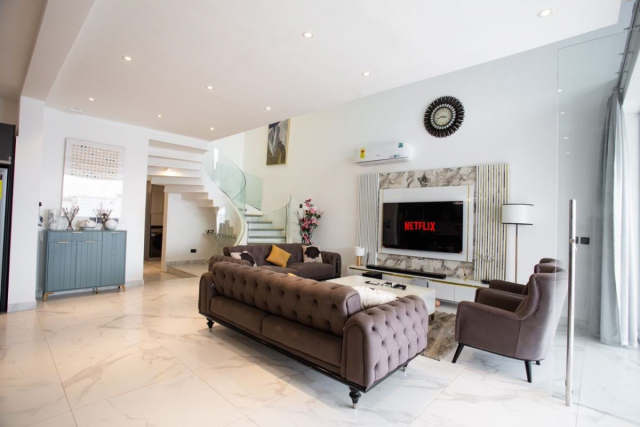 Luxurious Fully Furnished 3-Bedroom Townhouse with Private Swimming Pool in East Legon Hills, Accra