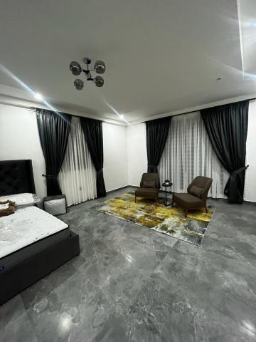 Luxury furnished 4 bedroom house