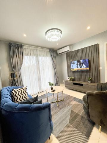 Best Priced Luxury 1 BR @ Lennox