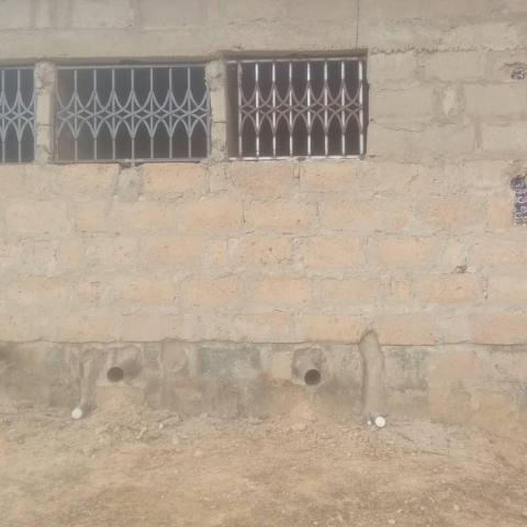 3 bedroom uncompleted house