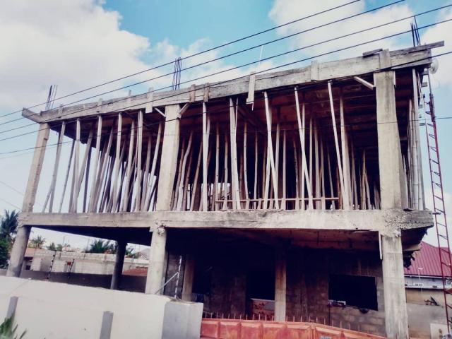 Uncompleted 3 bedrooms house