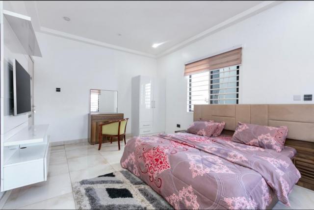 Executive 4 bedroom fully furnished house for Quick Sale