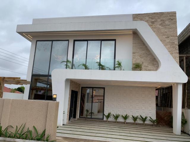 Luxury 4 bedroom house within a  mini gated community in ACHIMOTA